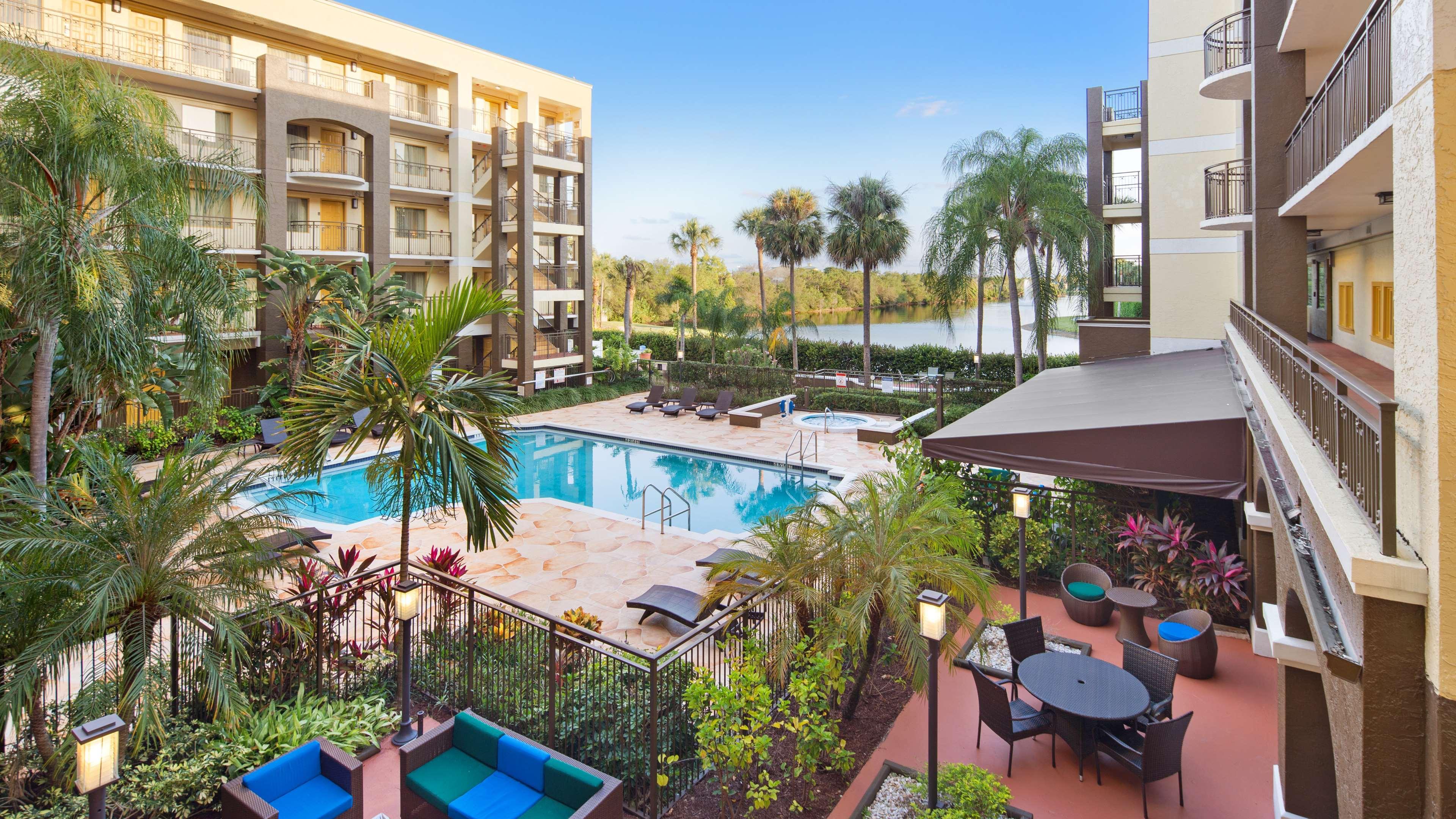 Best Western Plus Deerfield Beach Hotel & Suites Екстериор снимка