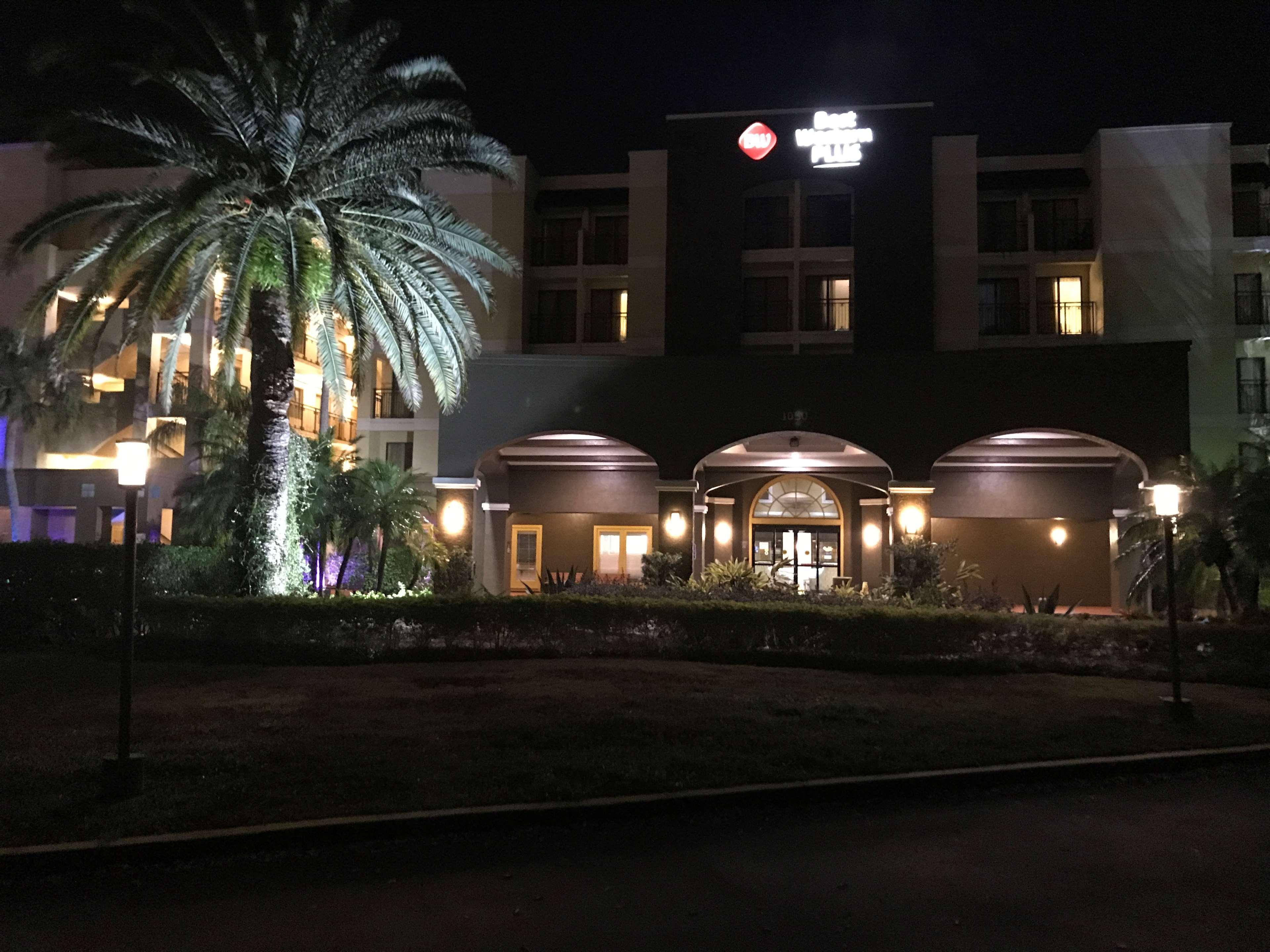 Best Western Plus Deerfield Beach Hotel & Suites Екстериор снимка